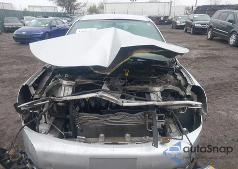 2010 Ford Focus Se z USA, uszkodzony, nr VIN 1FAHP3FN3AW108524